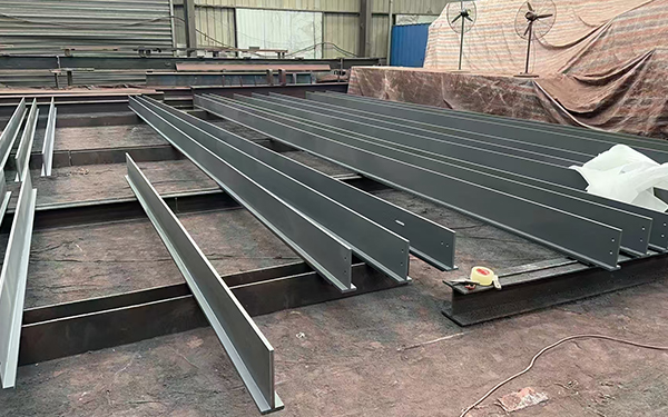 解析精制 T 型钢结构优势，解锁高强度承载新可能